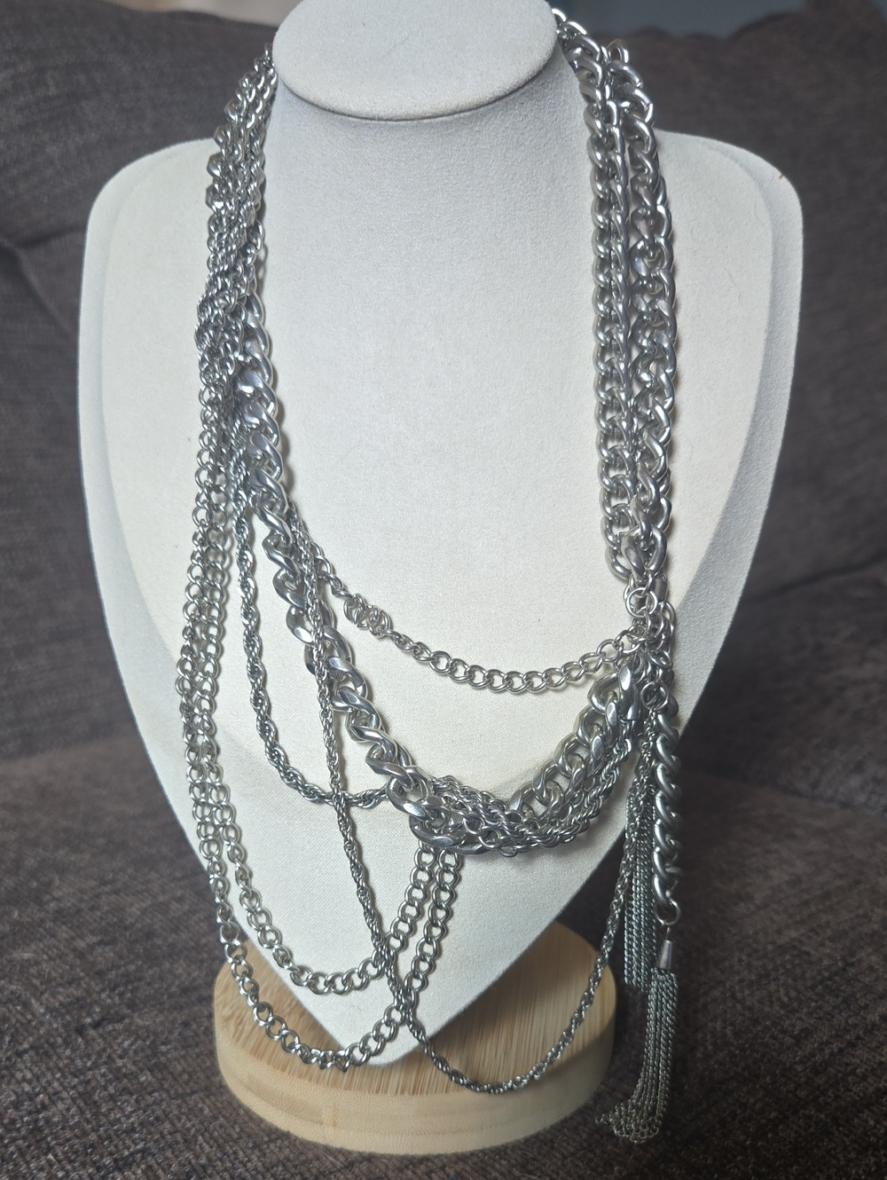 Vintage Y2k Silver Tone Multi-Chain Chunky Layered Necklace 💫